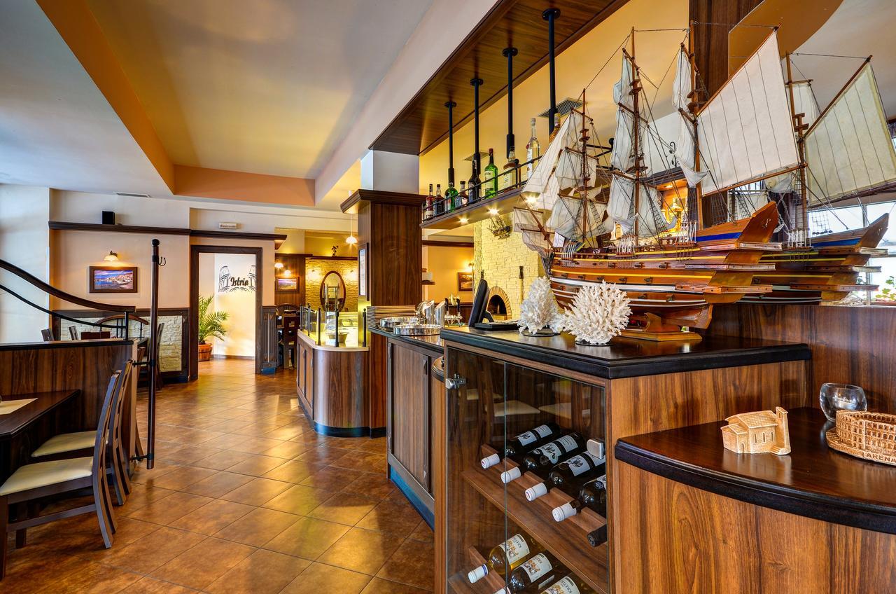 Hotel Pizzeria Istria Velké Losiny Εξωτερικό φωτογραφία