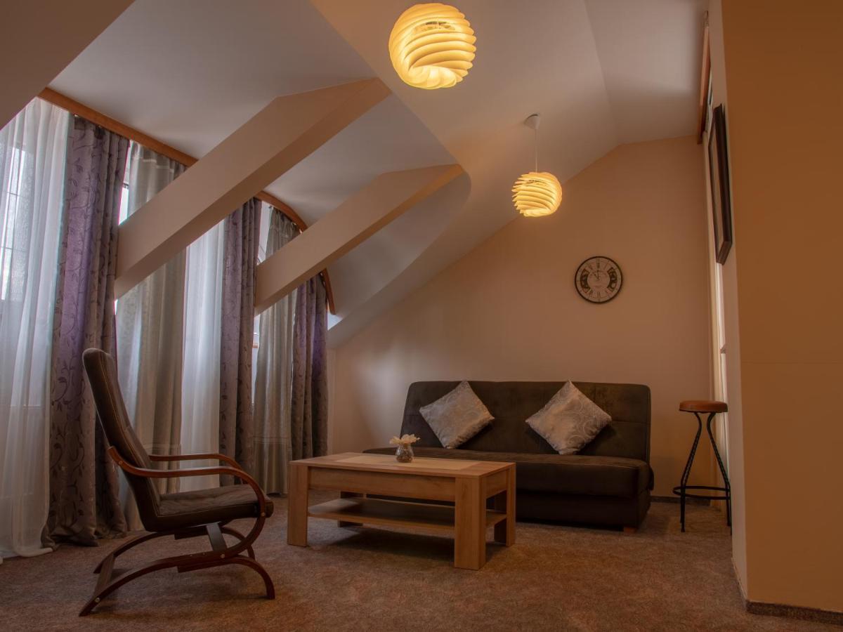 Hotel Pizzeria Istria Velké Losiny Εξωτερικό φωτογραφία